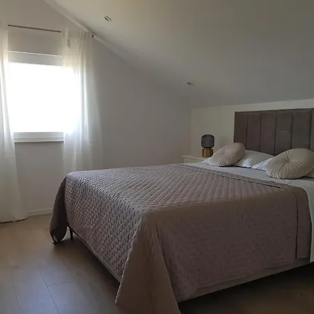 Apartment Sea View Suzana