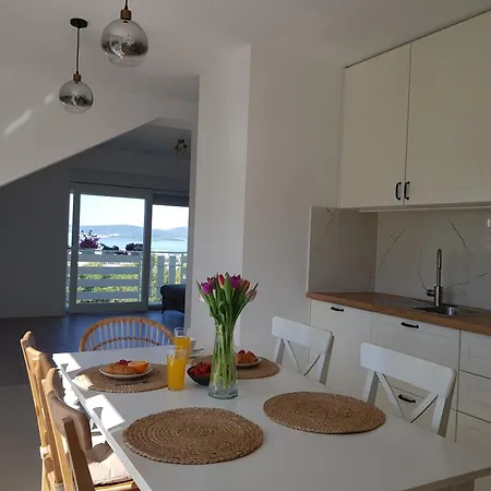 Sea View Suzana Apartment
